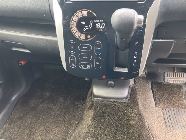 MITSUBISHI EK CUSTOM