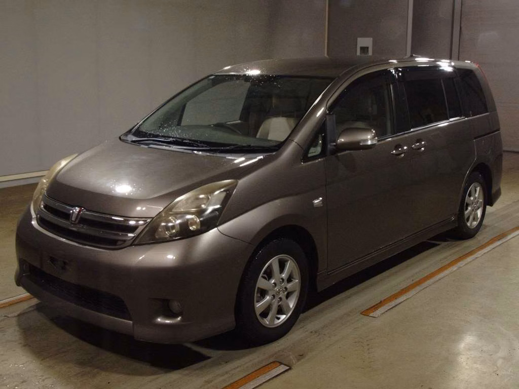 TOYOTA ISIS