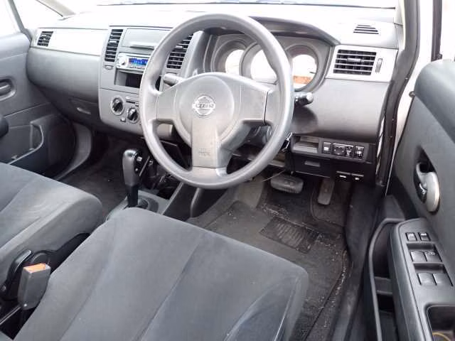 NISSAN TIIDA LATIO