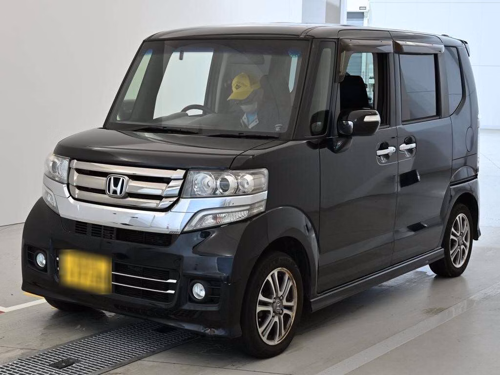 HONDA N-BOX