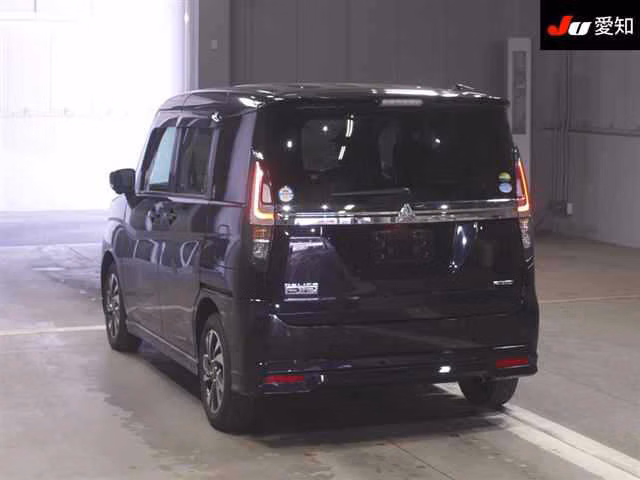 MITSUBISHI DELICA D:2