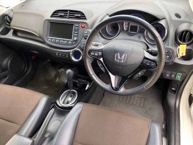 HONDA FIT SHUTTLE