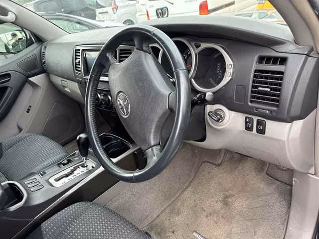 TOYOTA HILUX SURF