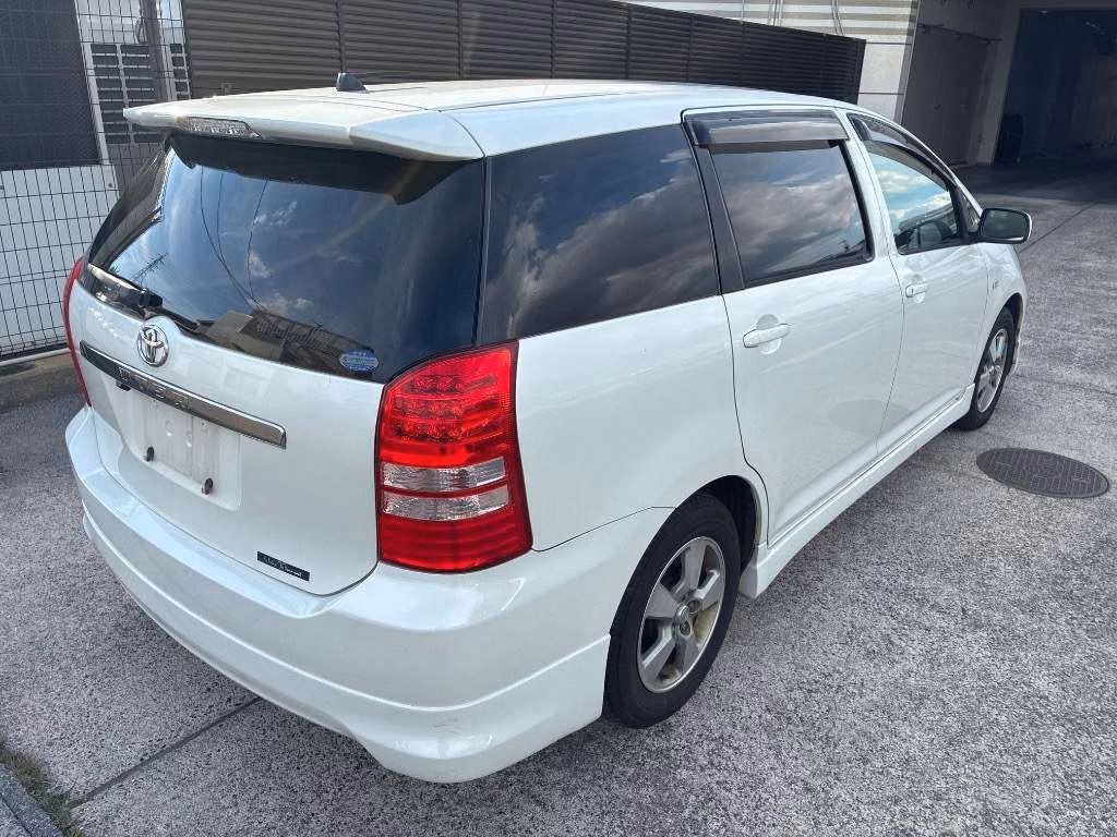 TOYOTA WISH