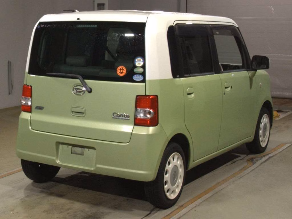 DAIHATSU MOVE CONTE