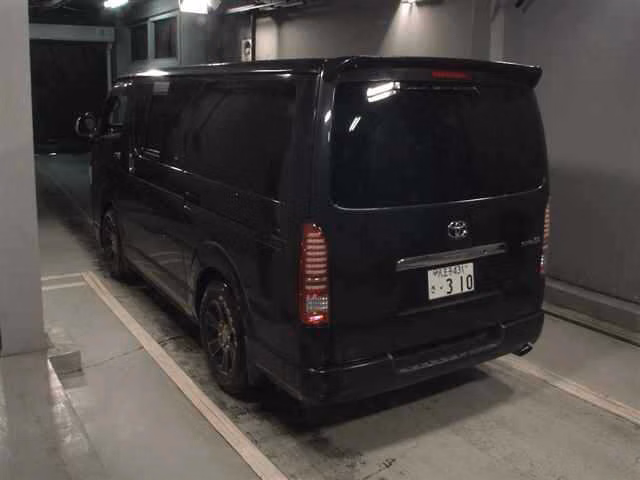 TOYOTA REGIUS ACE