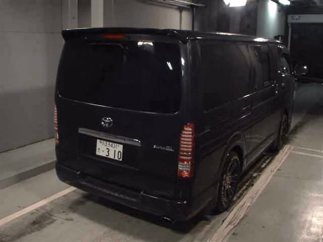 TOYOTA REGIUS ACE
