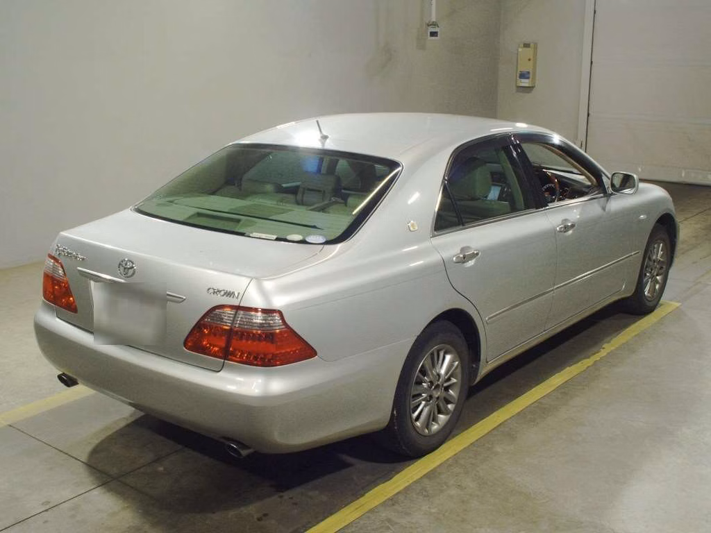 TOYOTA CROWN