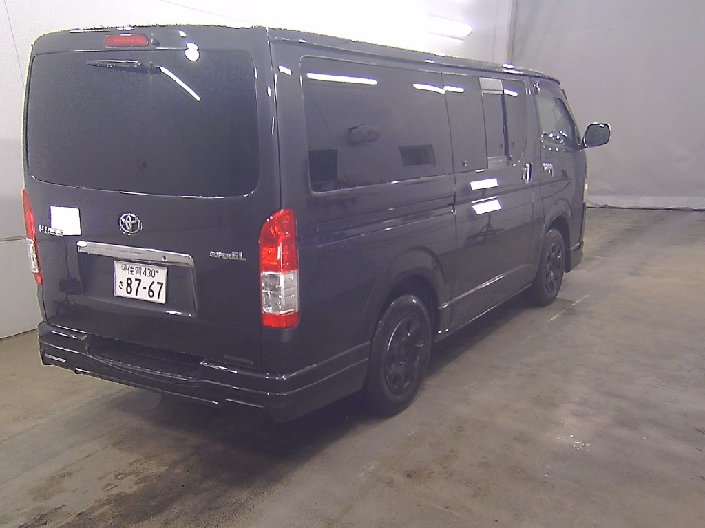 TOYOTA REGIUS ACE