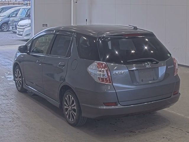 HONDA FIT SHUTTLE