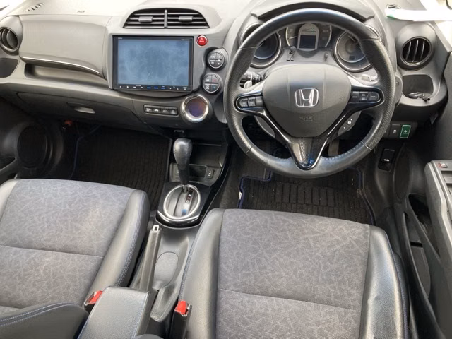 HONDA FIT SHUTTLE