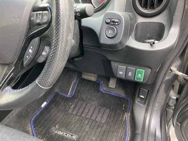 HONDA FIT SHUTTLE