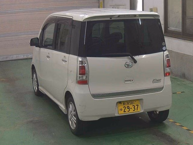 DAIHATSU TANTO EXE