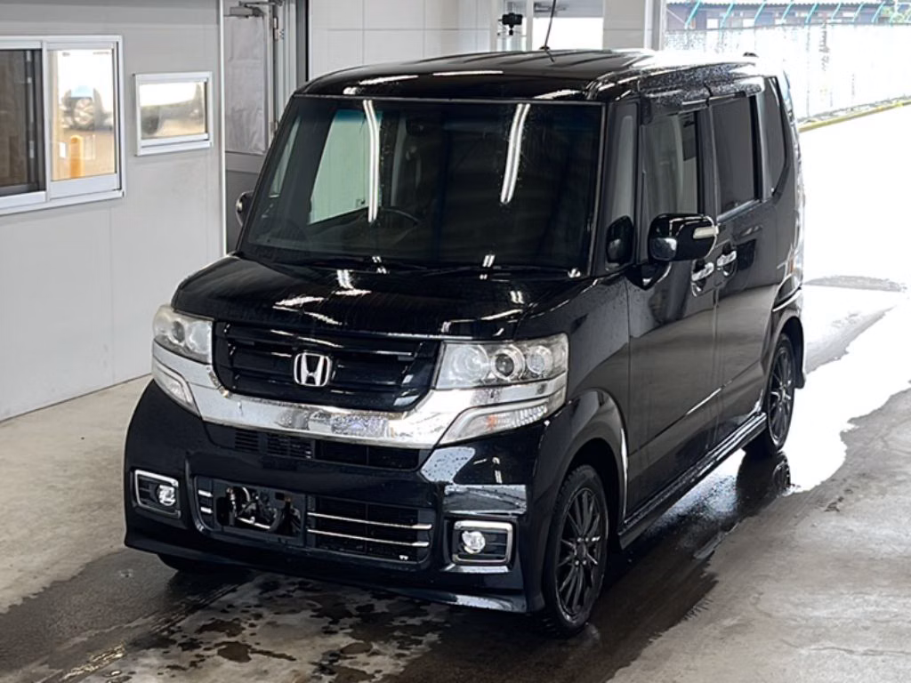 HONDA N-BOX