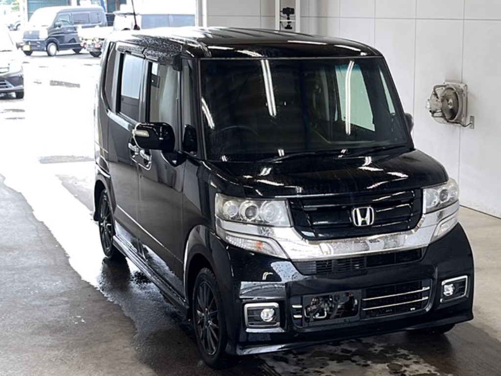 HONDA N-BOX