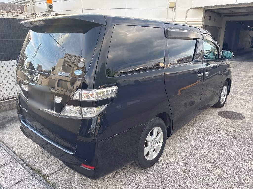 TOYOTA VELLFIRE