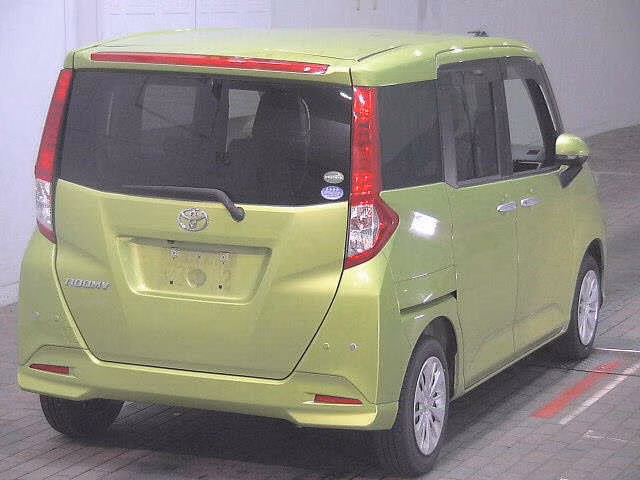 TOYOTA ROOMY