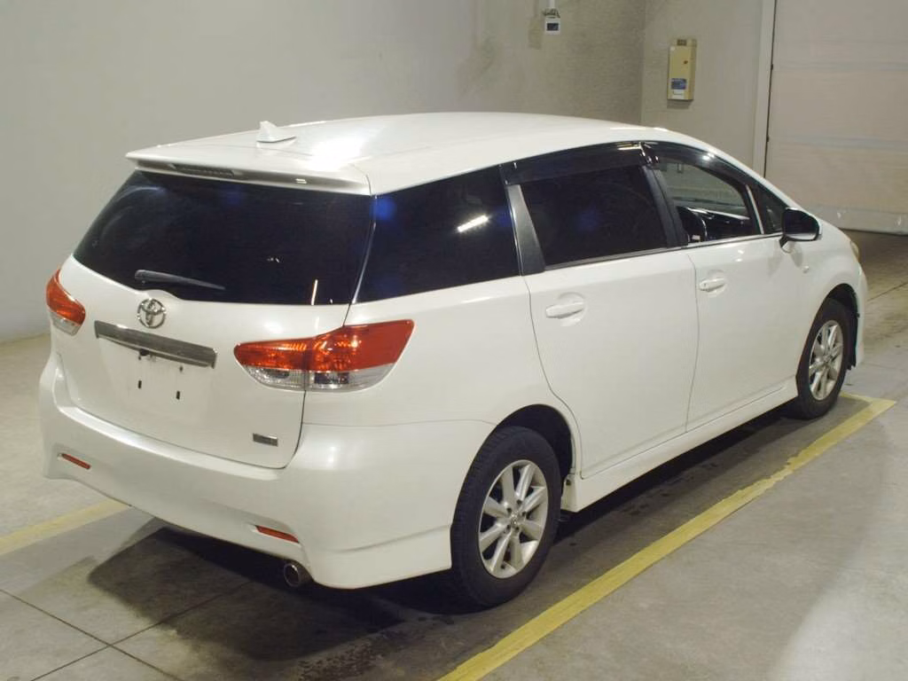 TOYOTA WISH