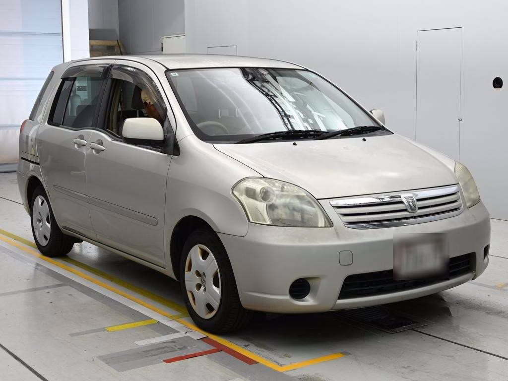 TOYOTA RAUM