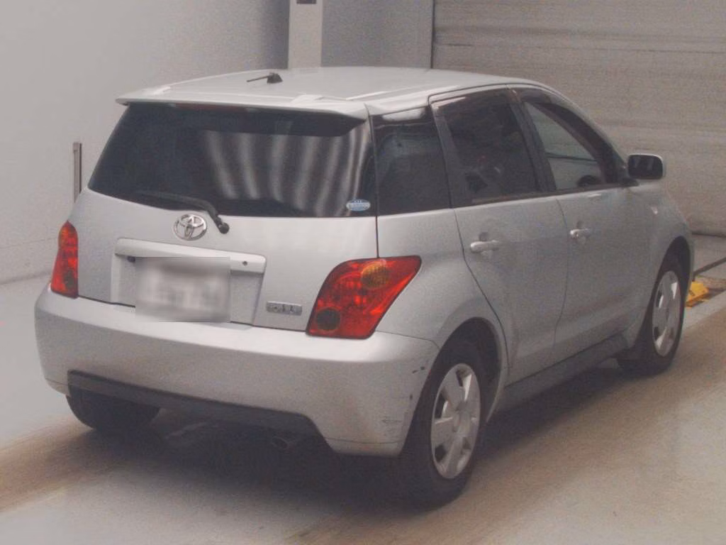 TOYOTA IST