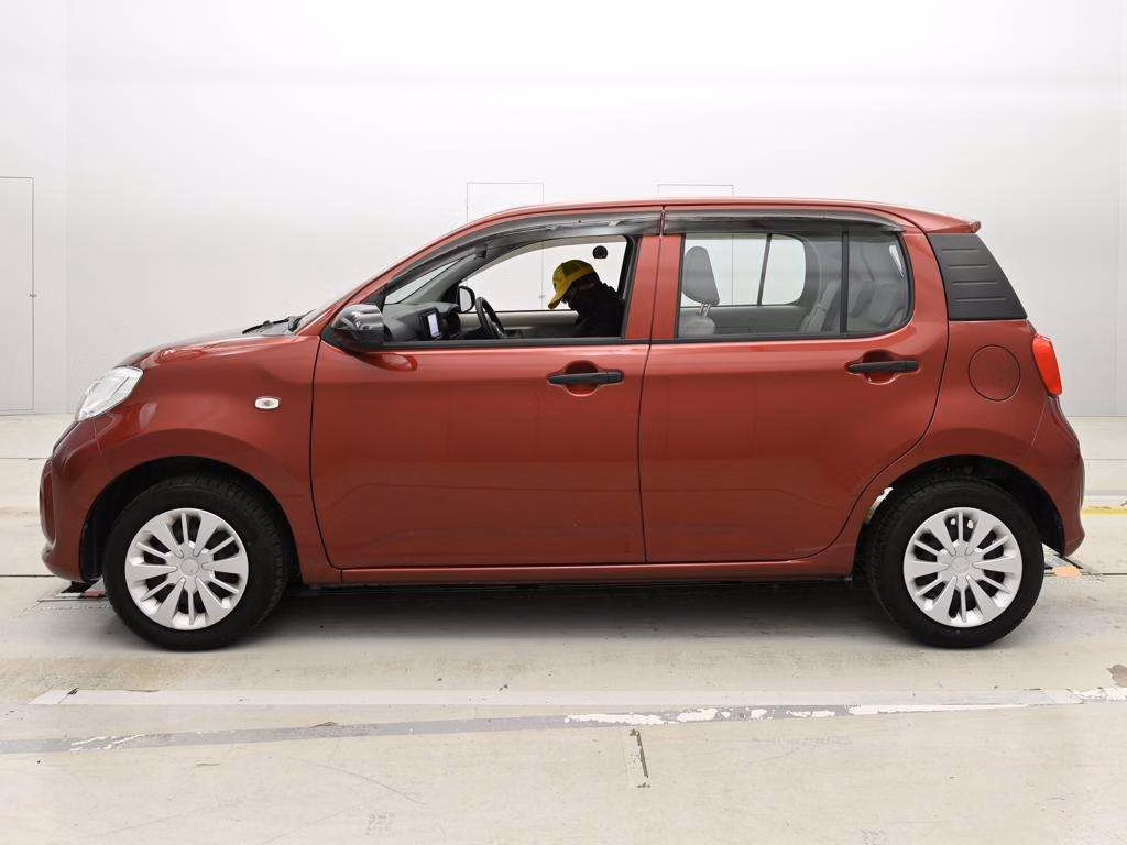 DAIHATSU BOON