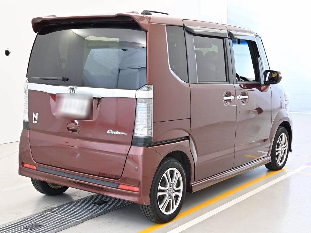 HONDA N-BOX