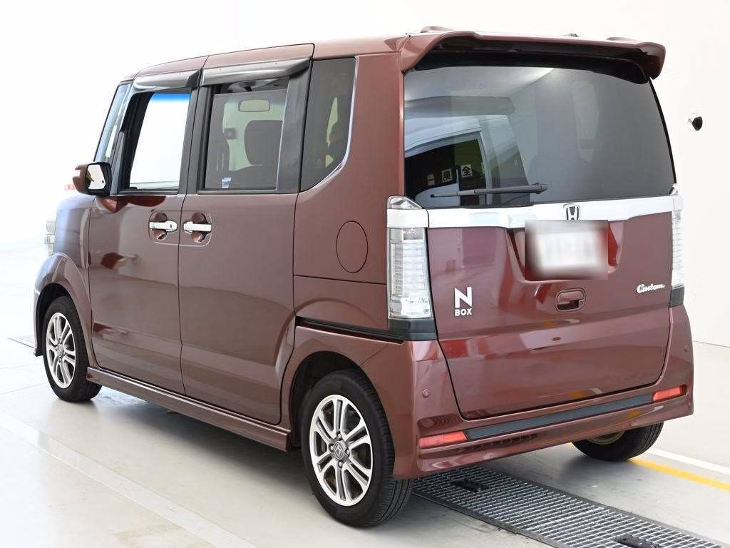 HONDA N-BOX