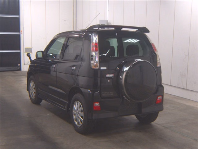 DAIHATSU TERIOS KID