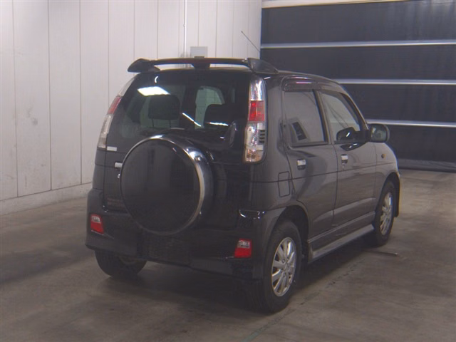 DAIHATSU TERIOS KID