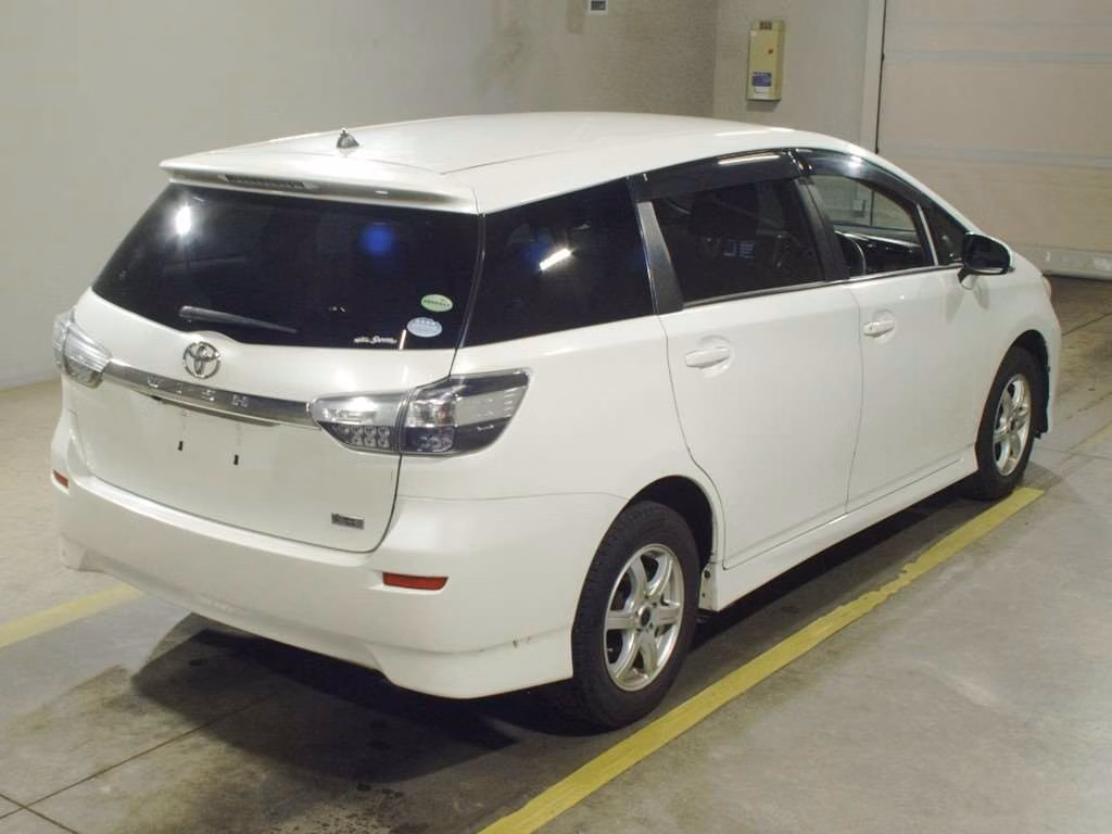 TOYOTA WISH