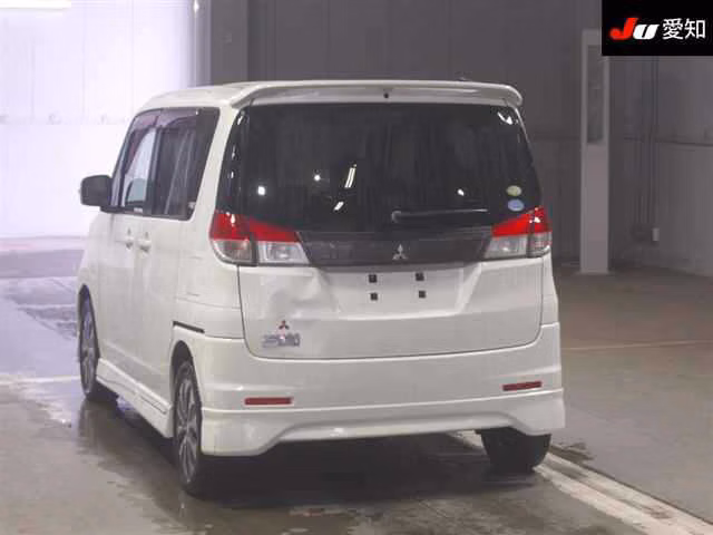 MITSUBISHI DELICA D:2