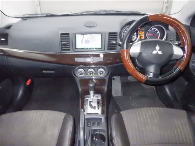 MITSUBISHI GALANT FORTIS