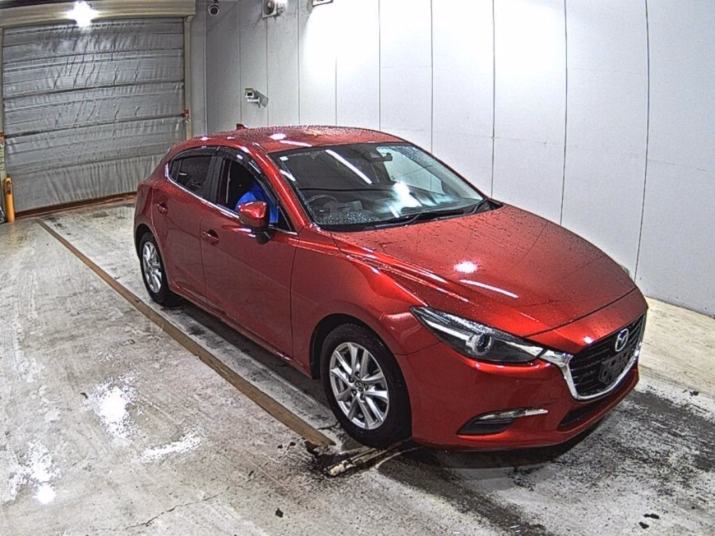 MAZDA AXELA