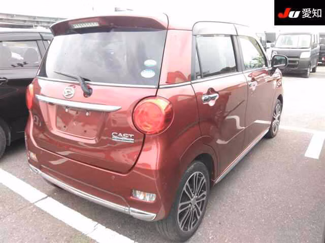 DAIHATSU CAST