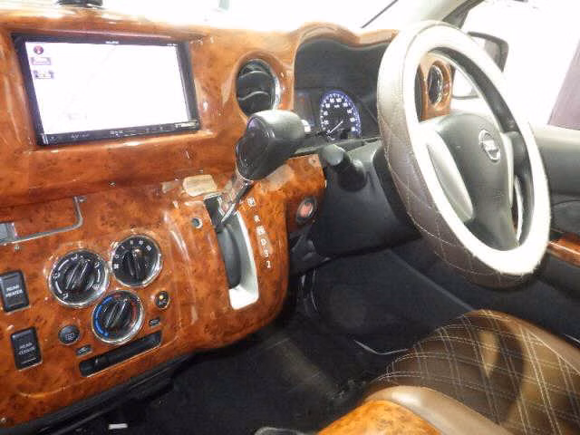 NISSAN NV350 CARAVAN