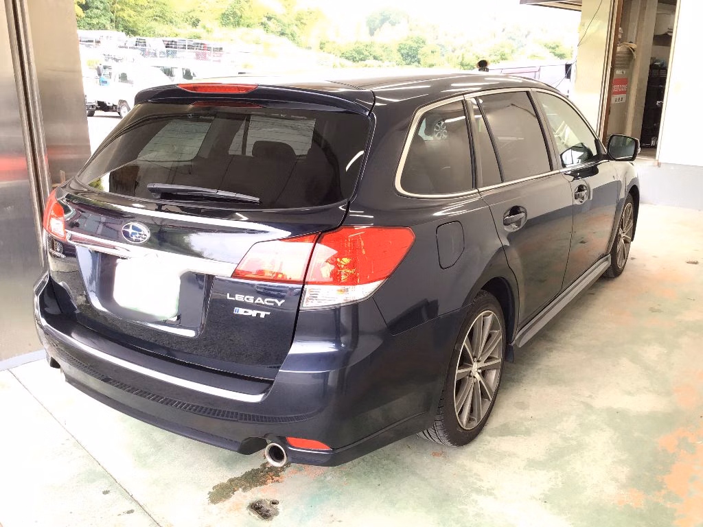 SUBARU LEGACY