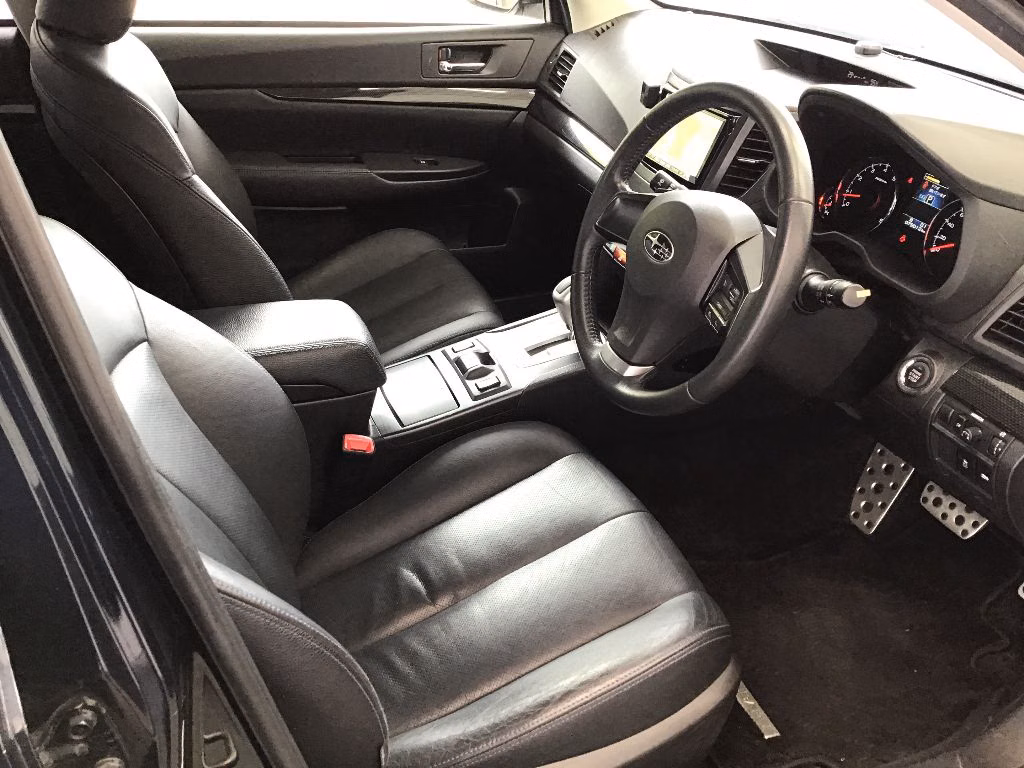 SUBARU LEGACY