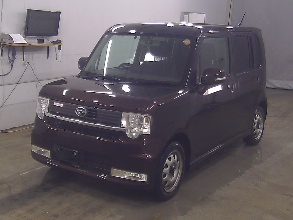 DAIHATSU MOVE CONTE