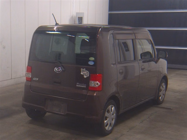 DAIHATSU MOVE CONTE