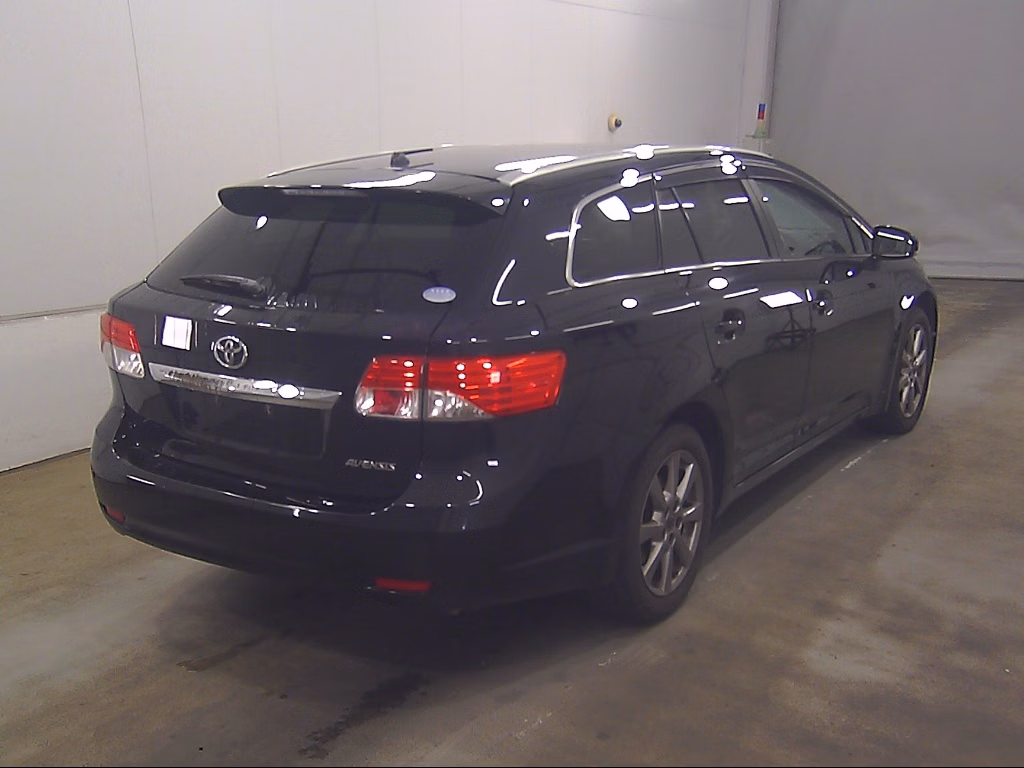 TOYOTA AVENSIS