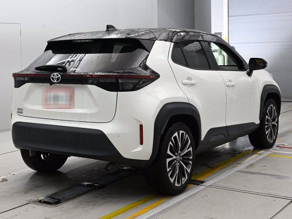 TOYOTA YARIS CROSS