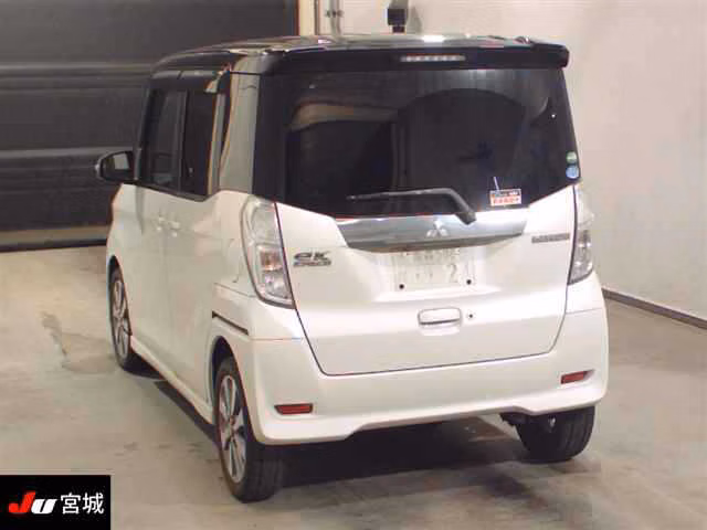MITSUBISHI EK SPACE