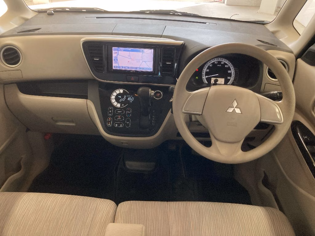 MITSUBISHI EK SPACE