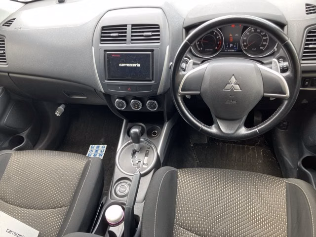 MITSUBISHI RVR