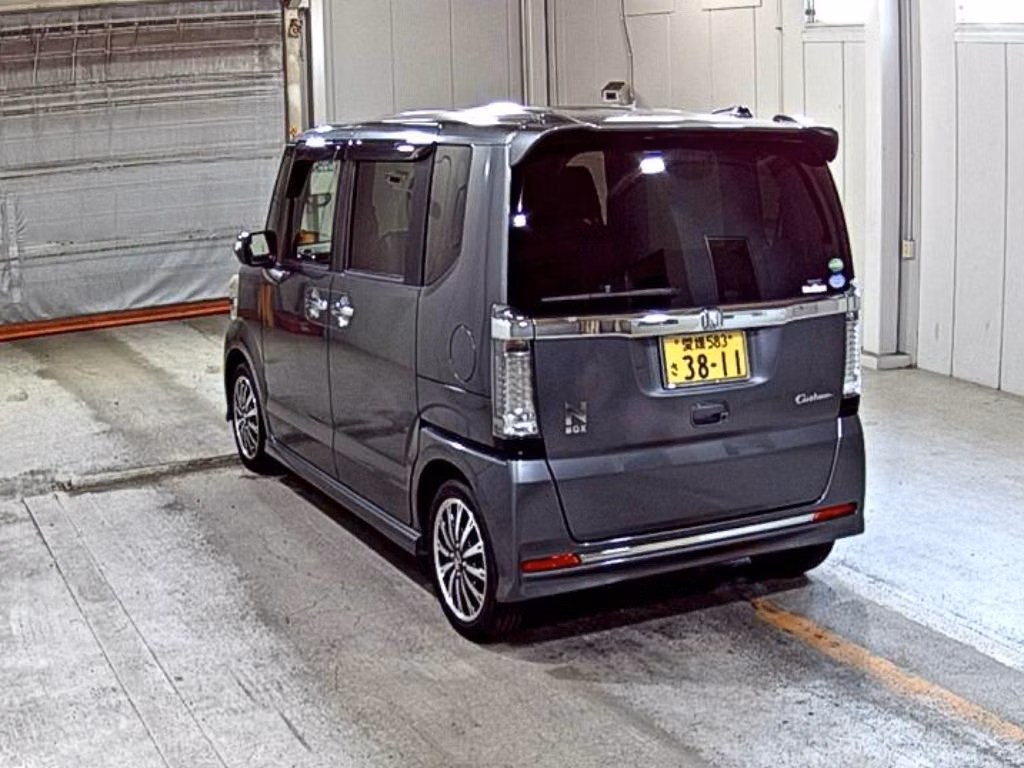 HONDA N-BOX