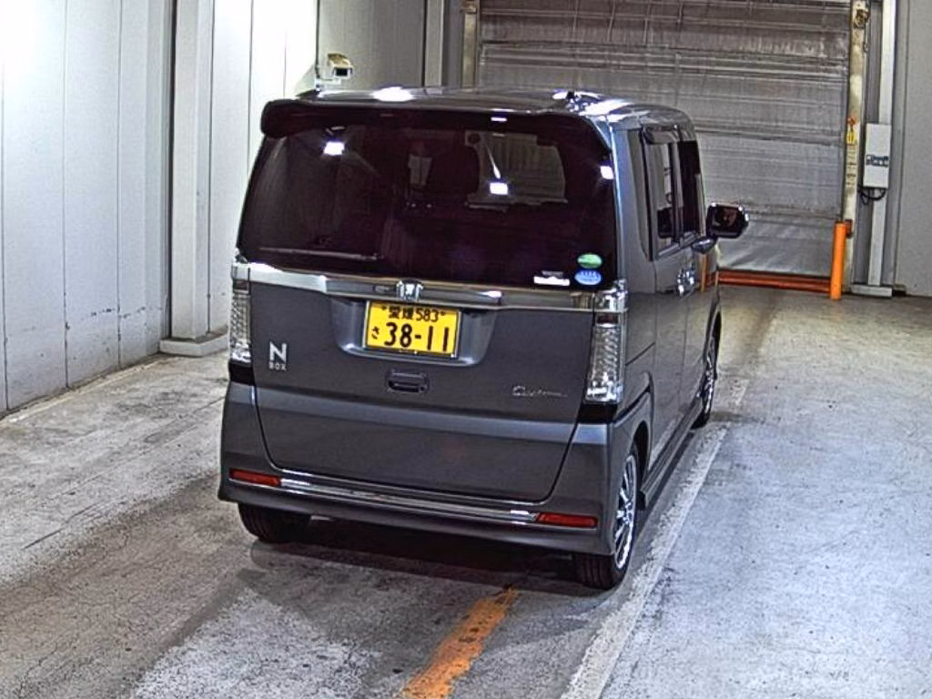 HONDA N-BOX