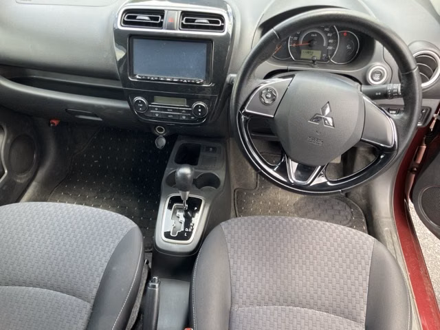 MITSUBISHI MIRAGE