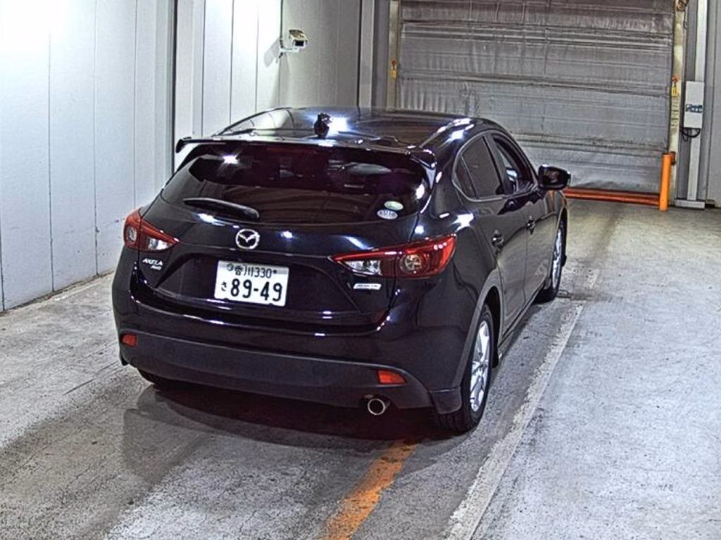 MAZDA AXELA
