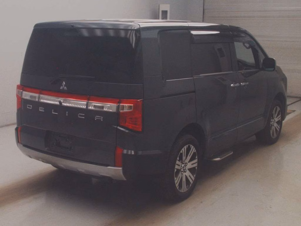 MITSUBISHI DELICA D:5