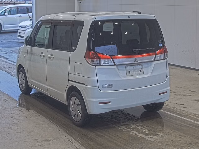 MITSUBISHI DELICA D:2